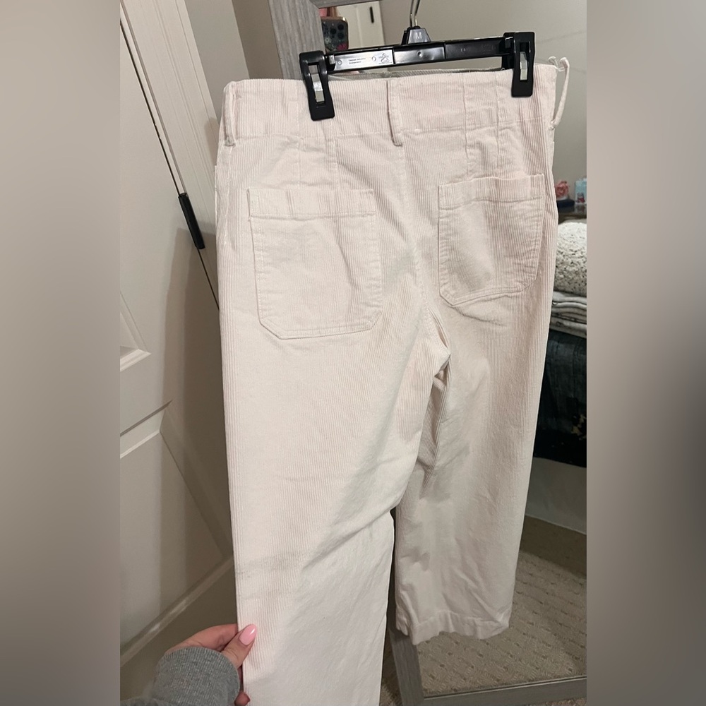 cream HIGH RISE cargo pants!! - Picture 3 of 3